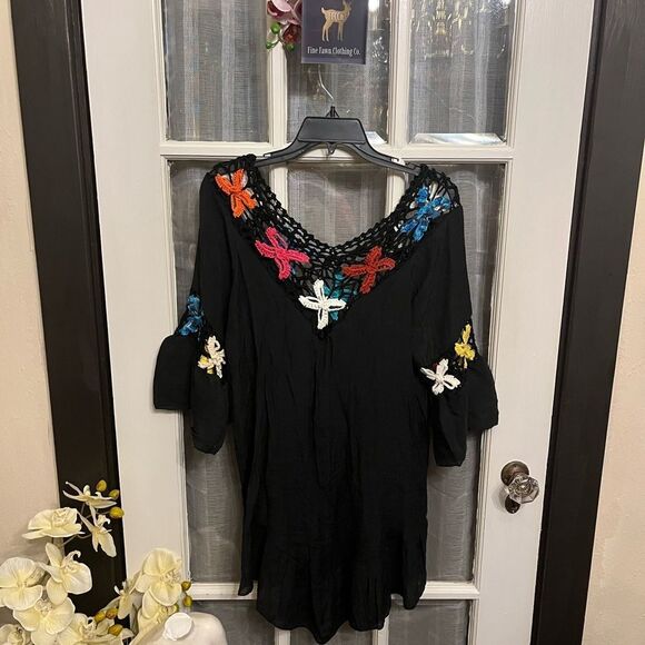 NWOT Granny Crochet Accent Beach Cover up - Picture 1 of 12